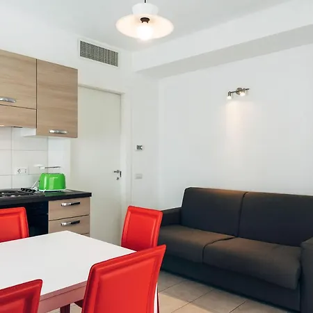 House By Domusaway Apartment