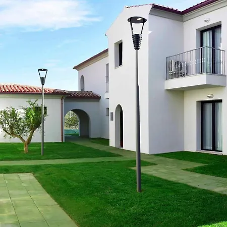 Apartment House By Domusaway